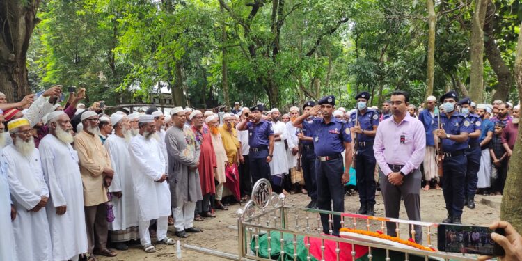 কুয়াকাটায় বীর মুক্তিযোদ্ধার মৃত্যু, রাষ্ট্রীয় মর্যাদায় দাফন সম্পন্ন 