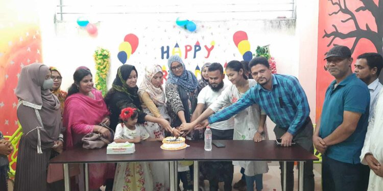 তেঁতুলিয়ার নারী উদ্যােক্তা নাহিদা সুলতানার ইয়াম্মি বারবিউকিউ এন্ড বিরিয়ানি হাউজের প্রথম বর্ষপূর্তি উদযাপন