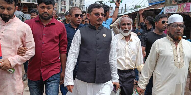 রামগঞ্জে শেখ হাসিনার উন্নয়নের বার্তা বিতরণ