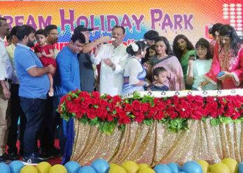 নরসিংদীতে জমকালো আয়োজনের মধ্যদিয়ে পালন করা হলো ড্রিম হলিডে পার্কের ১৩ বছরে পদার্পন