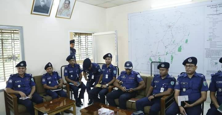 হবিগঞ্জ জেলা পুলিশে কর্মরত অফিসারদের সাথে সিলেট রেঞ্জের মাননীয় ডিআইজি মহোদয়ের মতবিনিময়