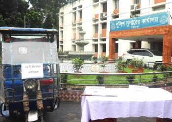 গাইবান্ধায় ছিনতাই হওয়া ব্যাটারি চালিত অটো মিশুক উদ্ধার,গ্রেফতার ৪