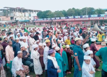 কুয়াকাটায় বিক্ষোভ মিছিল ও সমাবেশ থেকে ইসরাইলী পণ্য বর্জনের ডাক