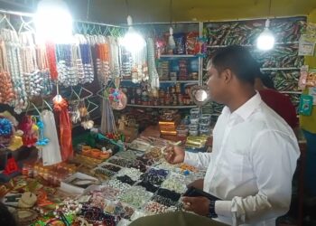 কুয়াকাটা সমুদ্র সৈকতের ৭ ক্ষুদ্র ব্যবসায়ীকে জরিমানা