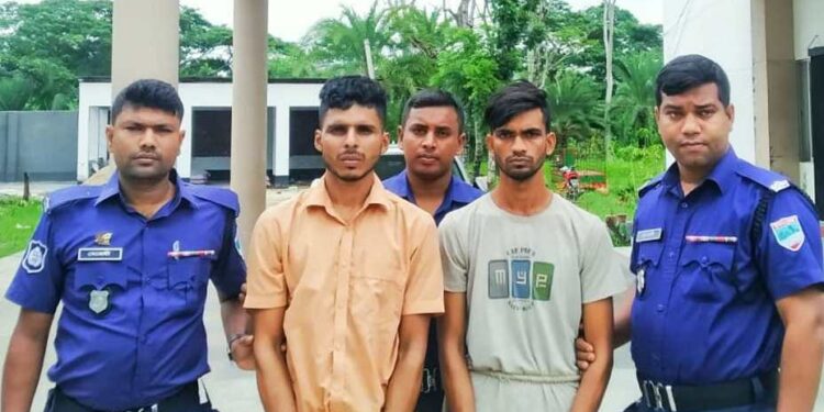 রামপালে দেশীয় তৈরি মদসহ আটক ২ মোটরসাইকেল জব্দ