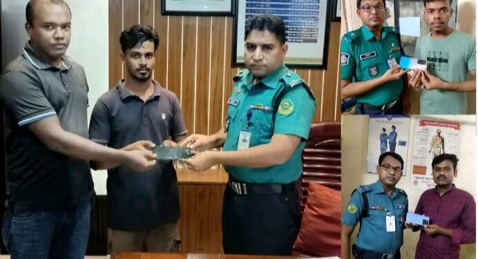 তথ্য ও প্রযুক্তির সহায়তায় সিএমপি ইপিজেড থানার নেতৃত্বে সেপ্টেম্বরে ৬০ টি হারানো মোবাইল উদ্ধার