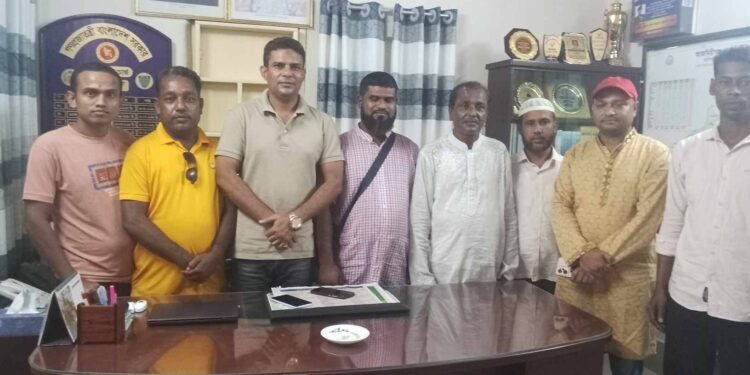 আজমিরীগঞ্জ থানার অফিসার ইনচার্জ (ওসি) সঙ্গে আজমিরীগঞ্জ মডেল প্রেসক্লাবের সৌজন্য সাক্ষাৎ