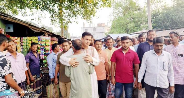 হাটে-বাজারে শেখ হাসিনার উন্নয়নের বার্তা পৌঁছে দিচ্ছেন এমপি চঞ্চল