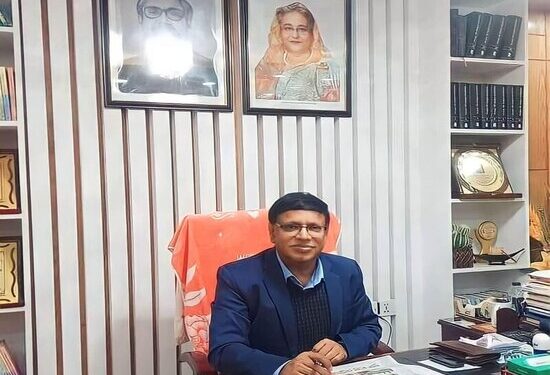 নাগরিক সেবায় এগিয়ে বিরামপুর পৌরসভা