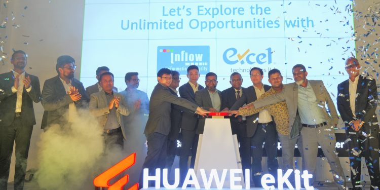 বাংলাদেশে যাত্রা শুরু করলো ‘হুয়াওয়ে ই-কিট’