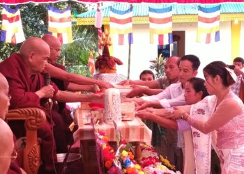 ব্যাঙছড়ি জয় মঙ্গল বৌদ্ধ বিহারে কঠিন চীবর দান উদযাপন