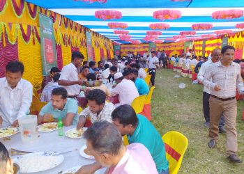 নড়াইলে মেঘনাসিম সুপার ডিলাক্স সিমেন্টের মেজবানি প্রীতিভোজ  অনুষ্ঠিত 