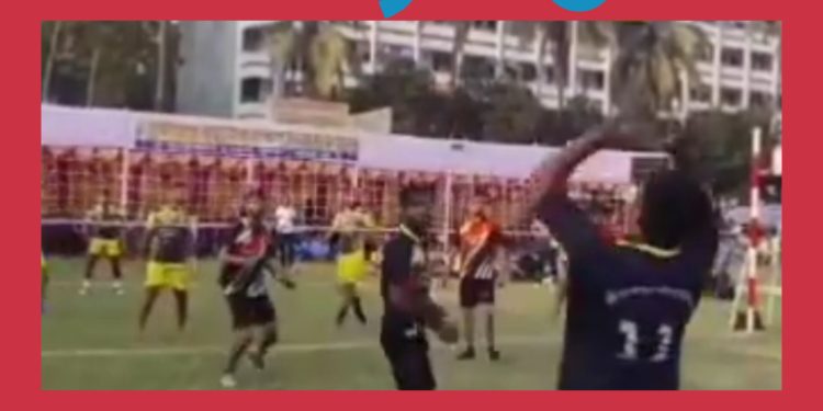ফরিদপুরে “এসপি কাপ,” ভলিবল টুর্নামেন্ট  বিজয়ী দল ভাঙ্গা থানা পুলিশ 