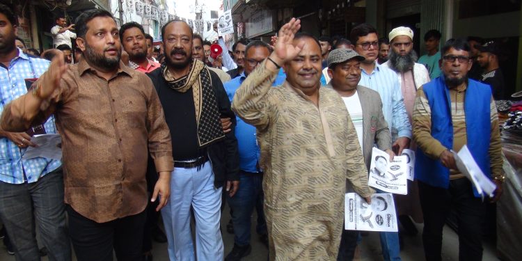 নরসিংদীতে সদর আসনের স্বতন্ত্র প্রার্থীর গনসংযোগ