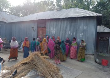 বগুড়ার সারিয়াকান্দিতে স্বতন্ত্রপ্রার্থী লিপির মহিলা সমর্থক সহ স্বামী ও শিশু সন্তান অপহরণ 