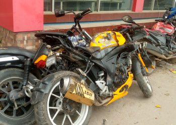 নরসিংদীতে নৌকা মার্কার দুই গ্রুপের সংঘর্ষে আহত-১, ৪টি মোটরসাইকেল ভাংচুর