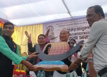 কাপ্তাইয়ে নৌকার প্রার্থী দীপংকর তালুকদারের নির্বাচনী প্রচার প্রচারণা গণসংযোগ ও জনসভা