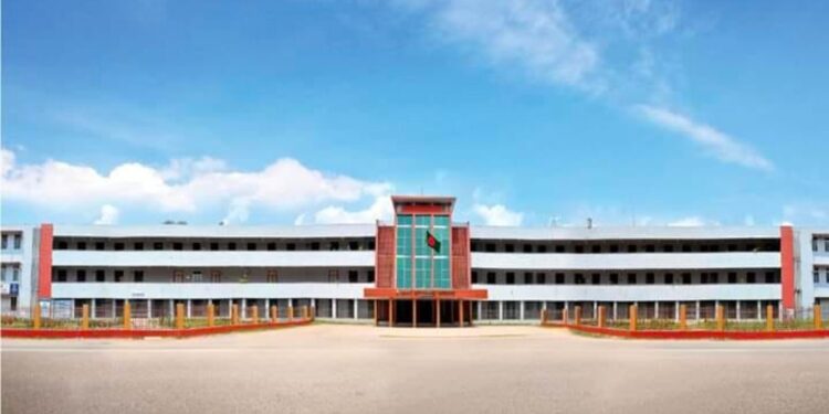 নোয়াখালীতে ১০ প্রার্থীর মনোনয়ন প্রত্যাহার  চূড়ান্ত প্রার্থী ৩৪ জন