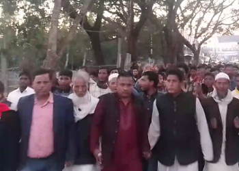 বাঁশখালীর বাহারচড়ায় নৌকার সমর্থনে বিশাল মিছিল ও পথসভা অনুষ্ঠিত