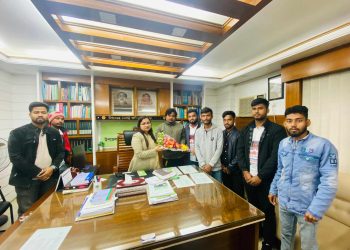 চৌগাছার নবাগত উপজেলা নিবার্হী কর্মকর্তার সাথে চৌগাছা পরিবার স্বেচ্ছাসেবী সংগঠনের শুভেচ্ছা বিনিময়