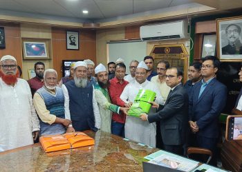 জামালপুরে মনোনয়ন পত্র জমা দিলেন স্বতন্ত্র প্রার্থী রেজাউল করিম রেজনু