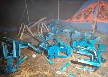 জামালপুরে স্বতন্ত্র প্রার্থীর নির্বাচনী প্রচার কেন্দ্র ভাংচুর ও আগুন