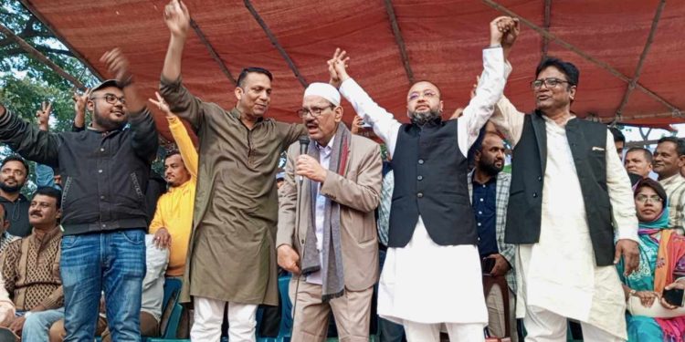 প্রতীক পাওয়ার পর মির্জাপুরে স্বতন্ত্র প্রার্থীর বিশাল শোডাউন