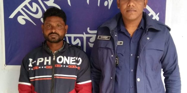 নড়াইলে পুলিশের অভিযানে ৩ বছরের সাজাপ্রাপ্ত আসামি গ্রেফতার