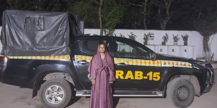 টিকটক সেলিব্রিটি জাহানারা @ইতি আক্তার’কে গ্রেফতার করেছে র্যাব।