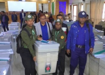 জামালপুরে দ্বাদশ জাতীয় সংসদ নির্বাচনের সরঞ্জাম বিতরণ 