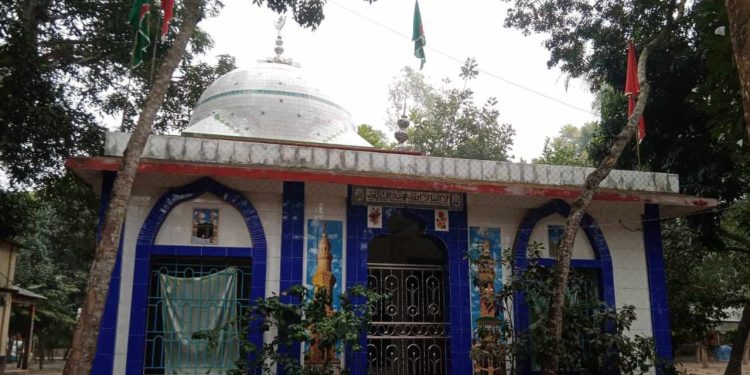 ওরশের নামে নরসিংদীতে অসামাজিক কার্যকলাপ ও মাজার পূজা বন্ধের দাবি 