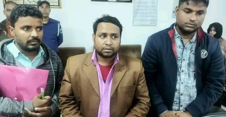 বগুড়ায় শিক্ষক নিয়োগ পরীক্ষায় অনিয়মের অভিযোগে ১৯ জন আটক