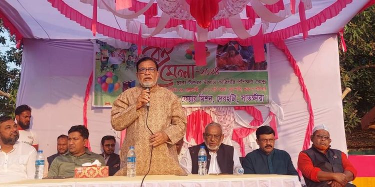 দেবহাটায় বই মেলা উদ্বোধন করলেন সাতক্ষীরা জেলা পরিষদ চেয়ারম্যান 