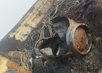 গ্যাস সিলিন্ডার বিস্ফোরনে দুই জেলে দগ্ধ, ভূস্মিভূত মাছধরা ট্রলার