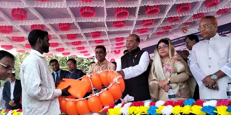 ৬৫ সনের ভয়াবহ বন্যায় আমি আমার ভাই, বোনকে হারিয়েছি..  ত্রাণ প্রতিমন্ত্রী