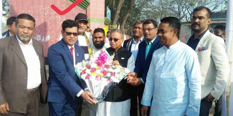 জামালপুরে প্রকাশ্যে ঘুরছে ট্রেন পুড়ানো মামলার আসামী: খুঁজে পাচ্ছেনা পুলিশ