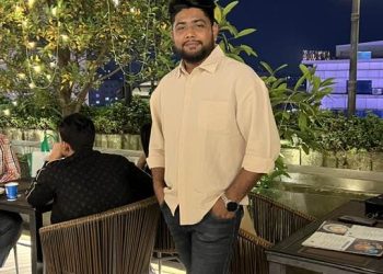 জামালপুরে ফুল দেয়াকে কেন্দ্র করে ছাত্রদল নেতার ছুড়িকাঘাতে ব্যাবসায়ী আহত