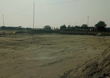 বিএসএফের বাঁধায় বেনাপোল বন্দরের  নির্মান কাজ বন্ধ  