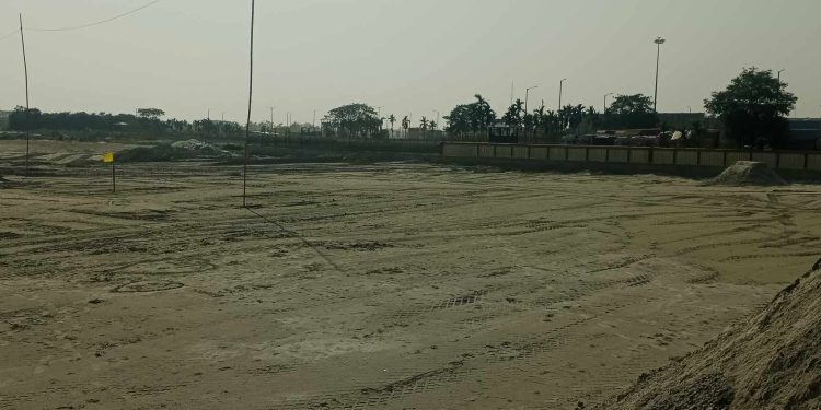 বিএসএফের বাঁধায় বেনাপোল বন্দরের নির্মান কাজ বন্ধ