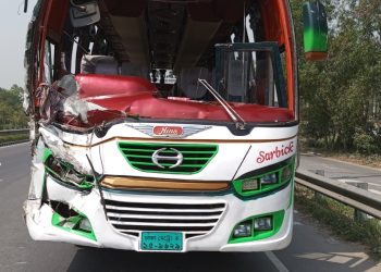 ভাঙ্গায় পৃথক পৃথক সড়ক দুর্ঘটনায় পরিবহনের হেলপার নিহত  আহত ৪০ 