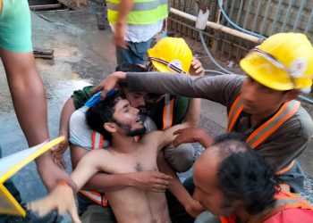 ফেরত এলো বিদেশে  রড চাপায় নিহত  বাংলাদেশি  শ্রমিকের মরদেহ