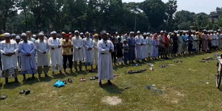 ফরিদপুরের ভাঙ্গায় বৃষ্টির জন্য ইসতিসকার নামাজ আদায়