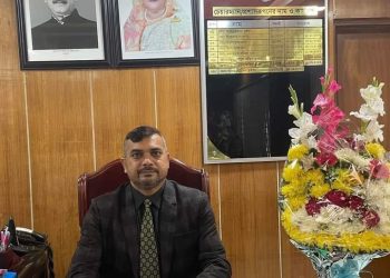 জেলা পরিষদ চেয়ারম্যানের বিরুদ্ধে ৮ জন সদস্যের অনাস্থা