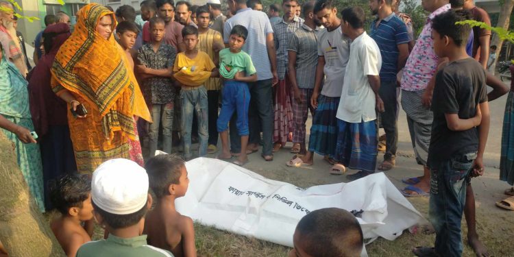 বেনাপোলে বাস চাপায় সাইকেল আরোহী নিহত