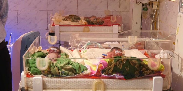 জামালপুরে একসঙ্গে চার সন্তানের জন্ম দিলেন এক নারী, হাসপাতালে তিন সন্তানের মৃত্যু