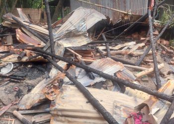 জামালপুরে পূর্ব শত্রুতার জেরে বসতঘরে আগুন দেওয়ার অভিযোগ