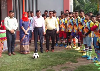 রামপালে বঙ্গবন্ধু ও বঙ্গমাতা জাতীয়  গোল্ডকাপ ফুটবলের উদ্বোধন 