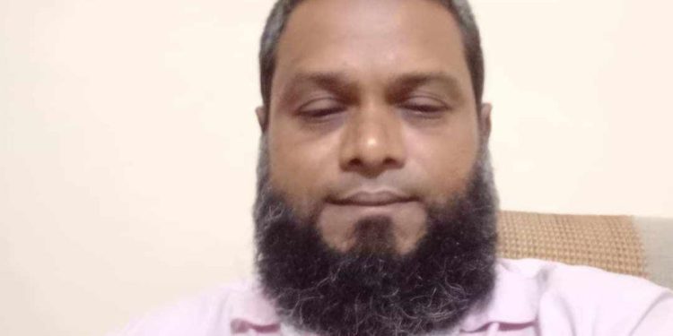 দেবহাটা রিপোর্টার্স ক্লাবের সভাপতি আর কে.বাপ্পা ও সম্পাদক মুকুল