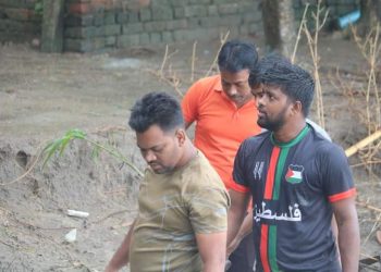 খুলনার বৃহৎ পরিবেশবাদী সংগঠন আলোর মিছিলের চতুর্থ পর্যায়ে রূপসা নদীর তীরে ভাঙ্গন কবলিত এলাকায় ম্যানগ্রোভ চারা ও বীজ রোপন কর্মসূচি অনুষ্ঠিত