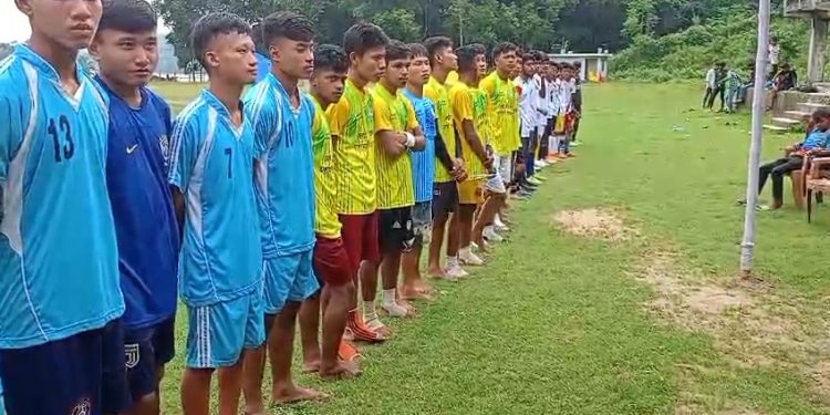 কাপ্তাইয়ে বঙ্গবন্ধু ও বঙ্গমাতা অনুর্ধ্ব ১৭ ফুটবল শুরু